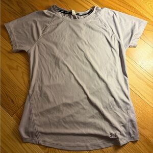 Under Armour Women's Light Purple Short Sleeve Tee